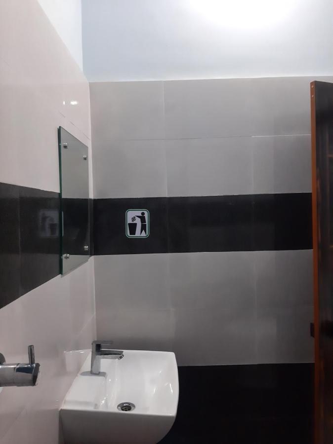 Alwaye Madaparambil Residency מראה חיצוני תמונה