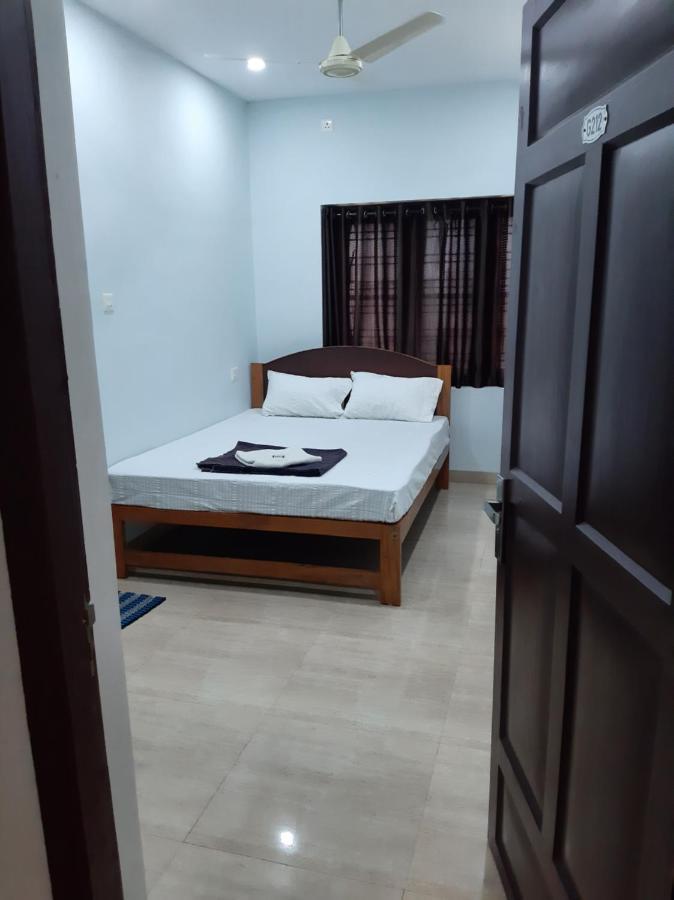 Alwaye Madaparambil Residency מראה חיצוני תמונה