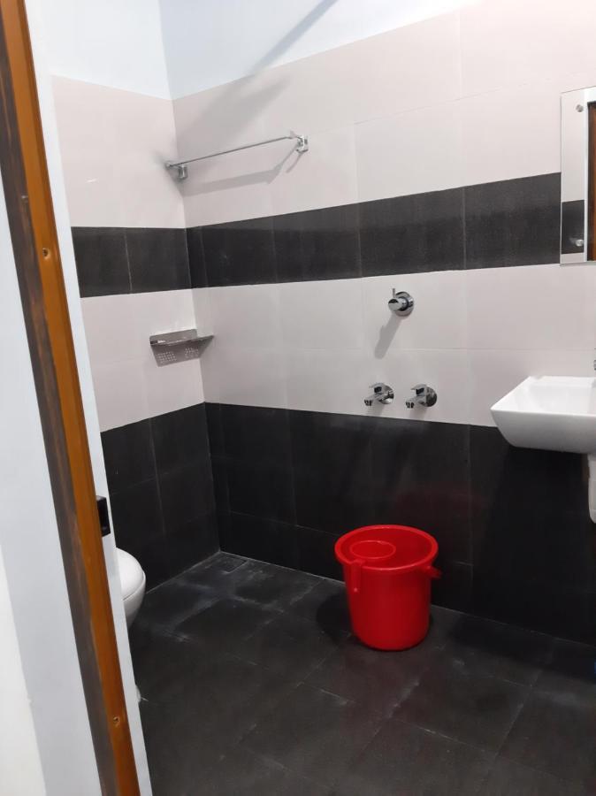Alwaye Madaparambil Residency מראה חיצוני תמונה