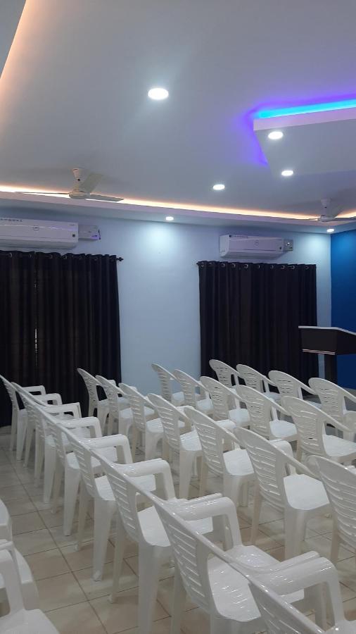 Alwaye Madaparambil Residency מראה חיצוני תמונה