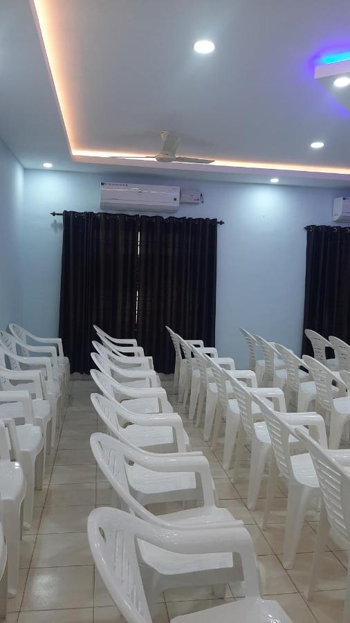 Alwaye Madaparambil Residency מראה חיצוני תמונה