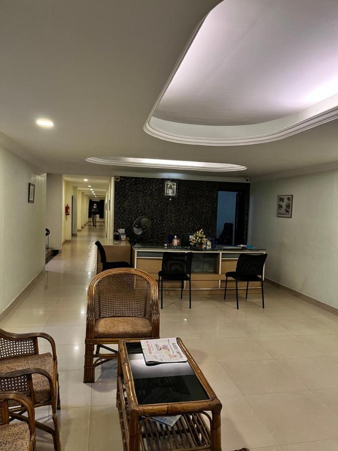 Alwaye Madaparambil Residency מראה חיצוני תמונה