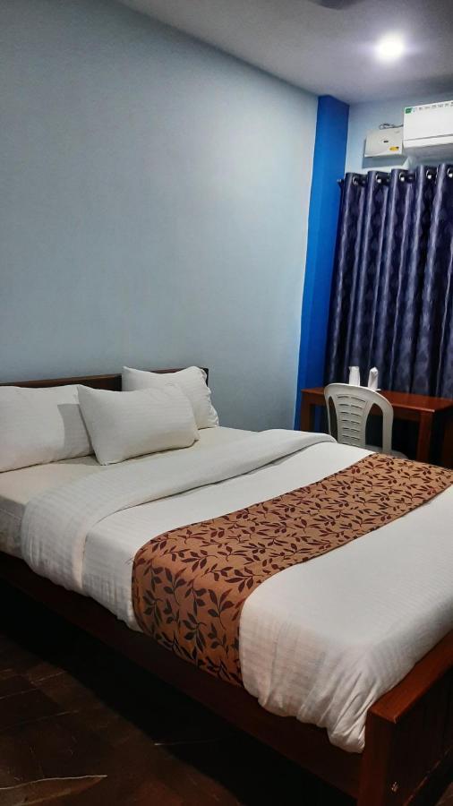 Alwaye Madaparambil Residency מראה חיצוני תמונה