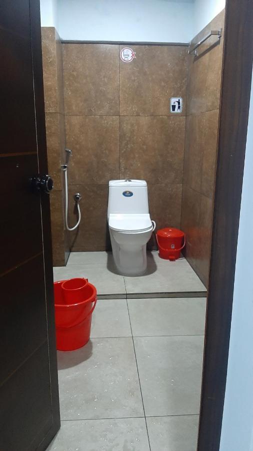 Alwaye Madaparambil Residency מראה חיצוני תמונה