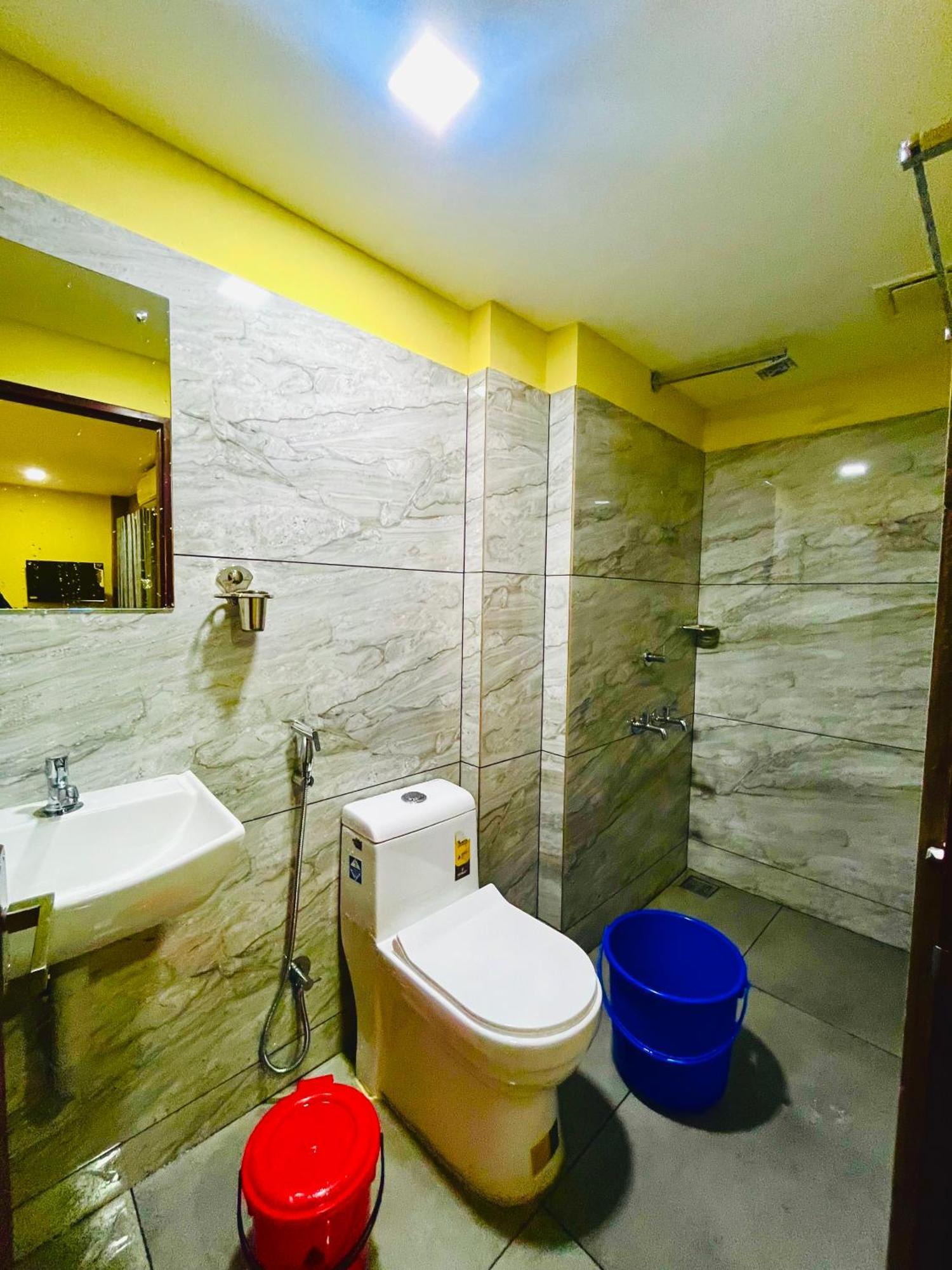 Alwaye Madaparambil Residency מראה חיצוני תמונה